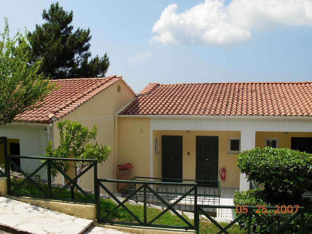 Marilena Hotel Ipsos Exterior photo