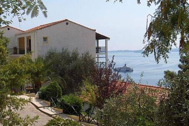 Marilena Hotel Ipsos Exterior photo
